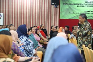 LP3M Holds Workshop on Innovation and Technology Utilization for Learning in the 4th Industrial Revolution Era.