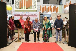 UPNVJ National Defense Center Exhibits Batik Designs Created by the Nation's Children