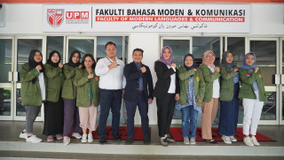MIK UPNVJ Students Participate in Methodology and Crisis Communication Lectures at UPM