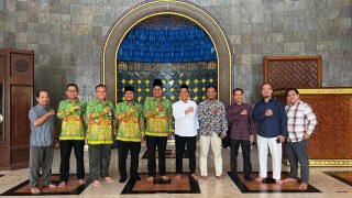 Learning from UGM: The UPNVJ Mosque Council visited the UGM Mosque to improve community management.