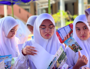 New Student Enthusiasm Increases, UPNVJ Public Relations Visits SMAN 11 South Tangerang