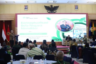 UPNVJ Chancellor Highlights Conceptualization of Non-Military National Defense in the Era of Information Disruption