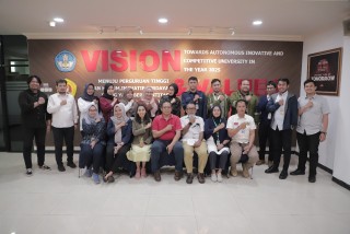 UPNVJ Public Relations Holds Briefing on Handling Media in Communication Crisis