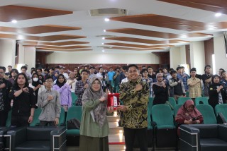 FIK UPNVJ Holds Inspirational Seminar: Building Potential and Global Ethics in the Digital Era