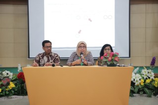 Realizing Quality Human Resources, UPNVJ Holds Dissemination of Lecturer's Code of Ethics, Research Day and Doctoral Program Information