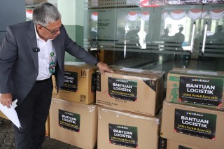 From Medical Equipment to School Supplies, UPNVJ Distributes Aid to NTT