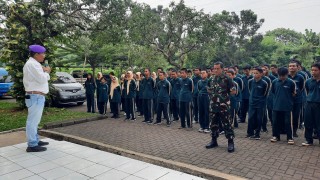 Synergy of Menwa Yon-6 UPNVJ Alumni and Academic Community Realizes Real Action of Caring for Youth