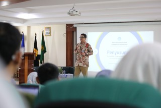 UPNVJ Holds Standard Operating Procedures Training to Improve Institutional Governance