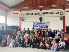 UPNVJ, Unila, and ILS Train Pasaran Island Residents to Handle Work-Related Wounds and Injuries