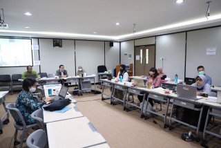 To Advance the Quality of Learning, UPNVJ Holds Merdeka Campus Curriculum Review