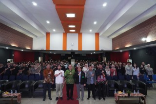 UPNVJ Faculty of Law Holds Briefing: Not Just Experience, Internships Are a Way for Law Students to Impact the Community
