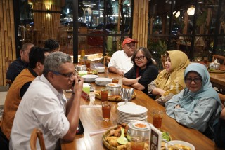 Warm and Friendly, UPNVJ Leadership Welcomes 33 Participants of the West PTN BKS Forum