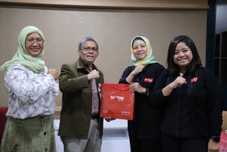 To Improve Relations with Media, UPNVJ cooperates with TVOne