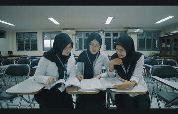 Accredited with Excellence, the UPNVJ Medical Faculty's Professional Education Program Expands Graduates' Career Prospects