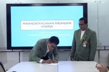 Penandatanganan Perjanjian Kinerja FIKES UPNVJ Perkuat Akuntabilitas dan Reformasi Birokrasi