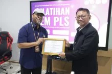 Dekan FISIP UPNVJ Dorong Dosen Kuasai SEM-PLS untuk Tingkatkan Kualitas Penelitian