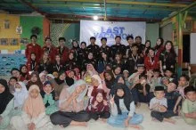 BEM Fakultas Hukum UPNVJ Wujudkan Pengabdian Nyata melalui Program LAST VACATION bagi Anak-Anak Sekolah Anak Percaya