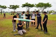 FIK UPN Veteran Jakarta Sukses Terbangkan Perdana Pesawat Aeromodelling yang telah Dibangun