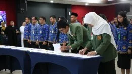 Tujuh Dosen dan Dua Tenaga Kependidikan FIK UPNVJ Resmi Jadi PNS, Perkuat SDM Digital dan Inovasi Kampus