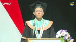 Mahsiswa Berprestasi Dhi’fan Rozaka, S.Kom Bagikan Kisah Perjuangan dan “Connecting the Dots” dalam Yudisium Wisuda ke-77 UPNVJ