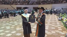 FIK UPNVJ Kukuhkan 259 Talenta Digital, Dhi’fan Rozaka Jadi Inspirasi Perjalanan dari Keterbatasan Menuju Panggung Nasional