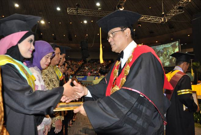 wisuda-53-3.png