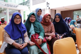 Lolos PTN UPNVJ Jadi Kebanggaan Orang Tua