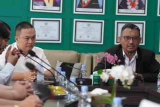 Kolaborasi Internasional, FH UPNVJ Buka Adjunct Professor bersama Prof. Dr. Nazli Bin Ismail dari Malaysia