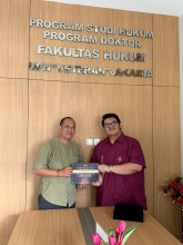 Rianda Dirkareshza Jadi Kolumnis Favorit Pembaca 2026 Kategori Akademisi-Ahli