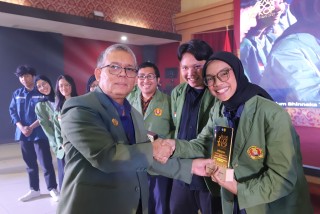 UPNVJ Apresiasi Mahasiswa Berprestasi di Kaleidoskop Kemahasiswaan 2025