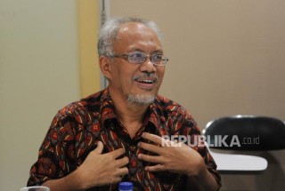 Artikel Ilmiah Dr dr Basuki Supartono, Dosen UPNVJ Mengenai Terapi Sel Punca Untuk Penyembuhan Virus Corona
