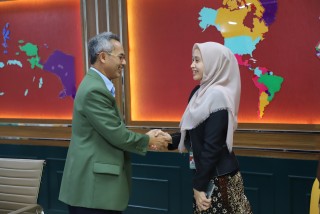 Dr. Dianwicaksih Terpilih sebagai Dekan FEB Periode 2019-2023