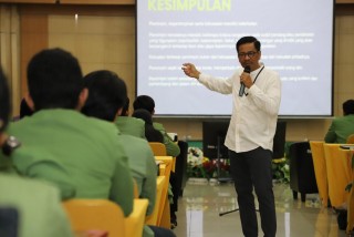 Wakil Rektor Bidang Umum dan Keuangan Sosialisasikan Standar Biaya Masukan Tahun 2022