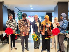 UPNVJ Perkuat Ekosistem UMKM dan Internasionalisasi melalui Bazaar UMKM serta UCT Day 2026