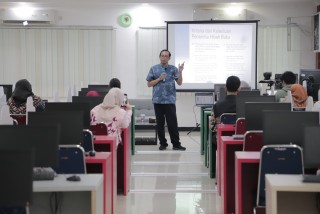 Pekanlit 2024: Memasuki Hari Keempat, UPNVJ Gelar Workshop Penulisan dan Bedah Buku
