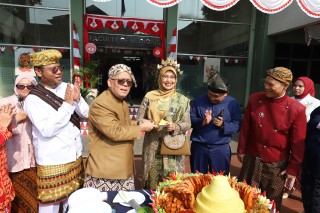 UPNVJ Syukuri Capaian Kinerja Lewat Tumpeng Kemerdekaan, Tujuh Fakultas Catat Prestasi