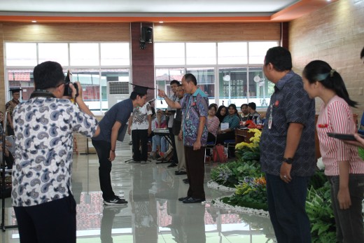 940 Koleksi Contoh Undangan Panitia Wisuda Gratis Terbaik