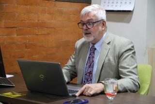 Webinar Bareng Prof. Joachim Voss, UPNVJ Kupas Etika Penelitian Adil dan Humanis