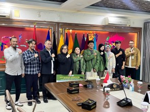 UPNVJ  Bebaskan UKT dan Salurkan Sembako bagi Mahasiswa Terdampak Banjir Aceh, Sumbar, dan Sumut