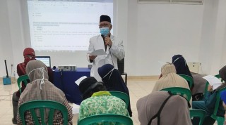 Dosen FK UPNVJ Dr. dr. Basuki : Minum Jus Smoothie, Salah Satu Cara Enak Cegah Osteoporosis