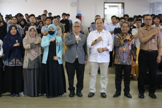 Belajar Kepemimpinan Maritim dari Laksamana TNI (Purn.) Ade Supandi pada Kuliah Umum FT UPNVJ