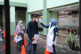 Pandemi Belum Usai, UPNVJ Siapkan Tim Kesehatan di Garda Depan pada Pelaksanaan UTBK 2021