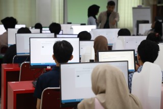 UPNVJ Fasilitasi Sertifikasi Microsoft untuk 708 Mahasiswa