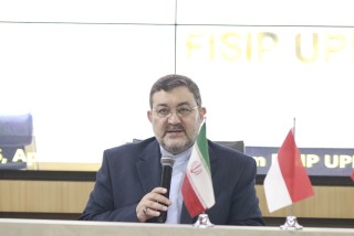 UPNVJ Hadirkan Duta Besar Iran dalam Seminar Internasional tentang Dunia Multipolar