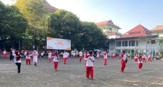 Tetap Jaga Kesehatan Dimasa Pandemi, UPNVJ Laksanakan Senam Sehat Bersama