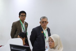 Komitmen UPNVJ dalam Pelaksanaan UTBK SNBT 2026: Rektor Lakukan Peninjauan Langsung