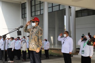 Upacara pembukaan kegiatan Dikwal dipimpin Langsung oleh Dirjen Dikti Didampingi Para Rektor UPN Veteran