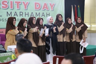 Sosialisasi Jalur Masuk PTN: UPNVJ Bantu Santri Bogor Pahami Program Internasional dan Biaya Kuliah