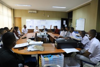 Prajurit Komcad UPNVJ Kembali, Para Wakil Rektor Lakukan Penyambutan