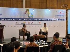 Menghadapi Tantangan Industri 4.0: UPNVJ Hadiri Seminar Global Talent